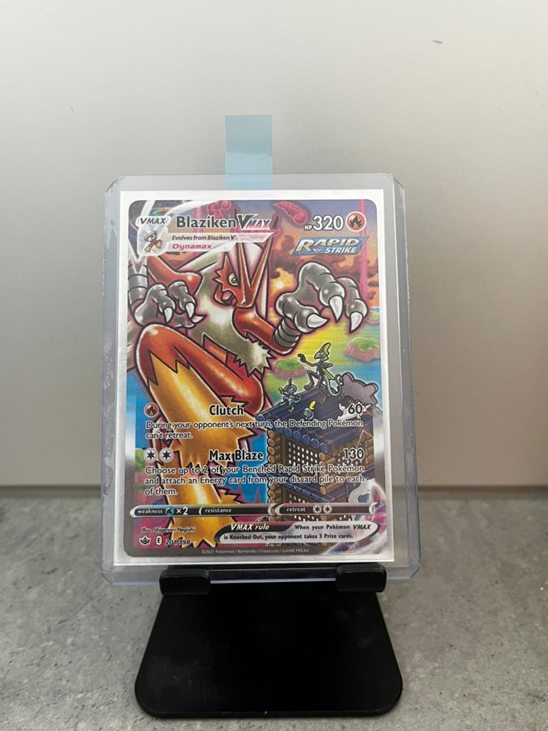 Blaziken VMAX Alt Art (Near Mint) - Prachtige Kaart!, Hobby en Vrije tijd, Verzamelkaartspellen | Pokémon, Ophalen of Verzenden