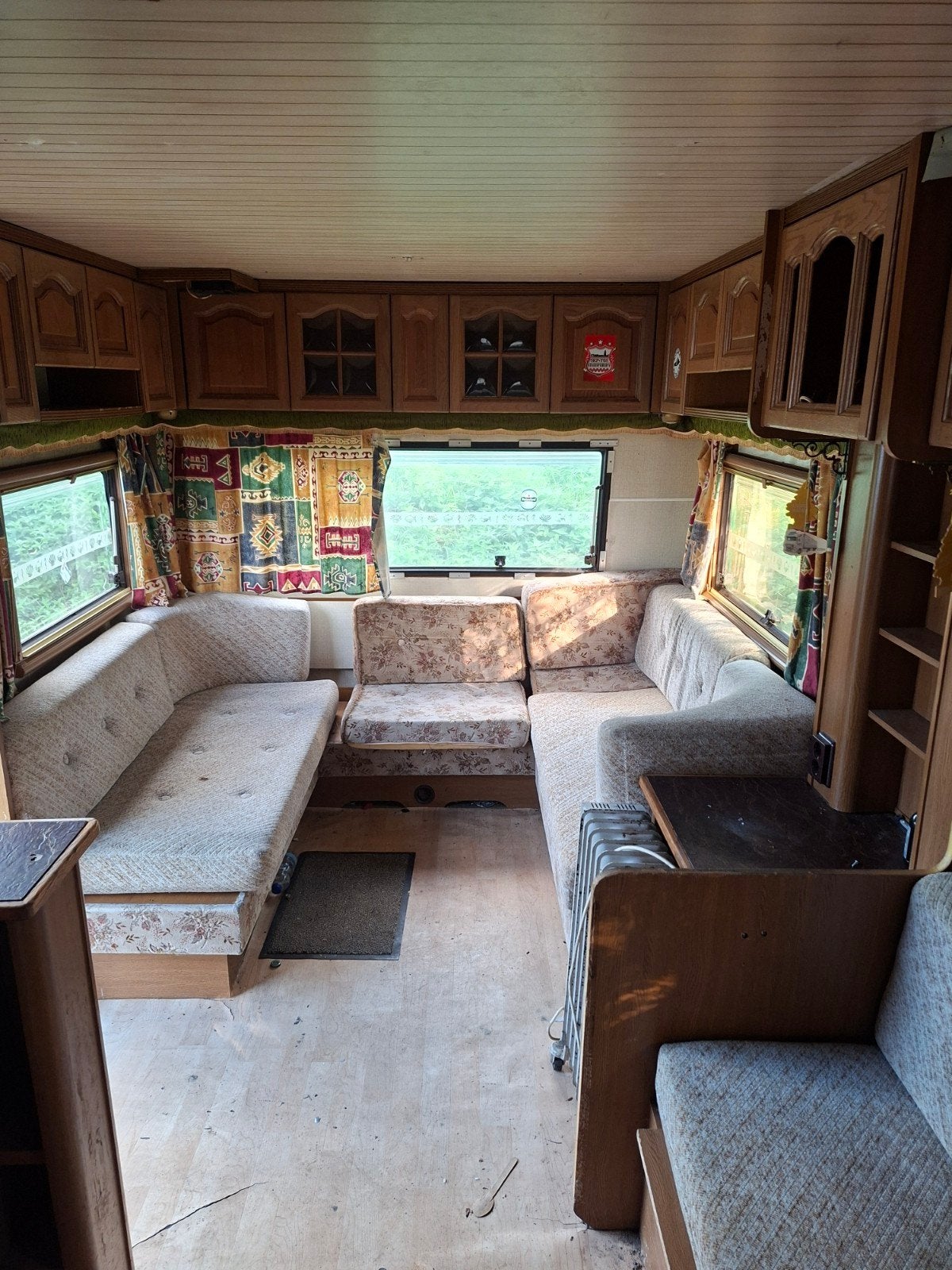 Foto 10 van onderdelen caravan opknappen zuipkeet