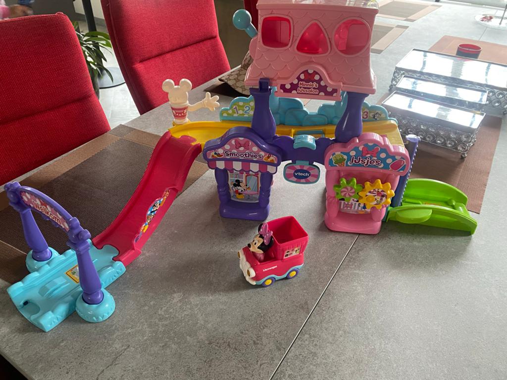 VTech Toet Toet Auto's Minnie Mouse IJssalon Speelset, Ophalen, Gebruikt, Bouwen, Met licht