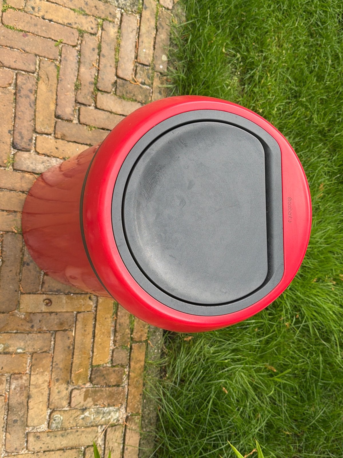 Brabantia afvalemmer - 60 liter - mooi rood is niet lelijk, Ophalen, 50 – 75, Gebruikt, 40 liter of meer