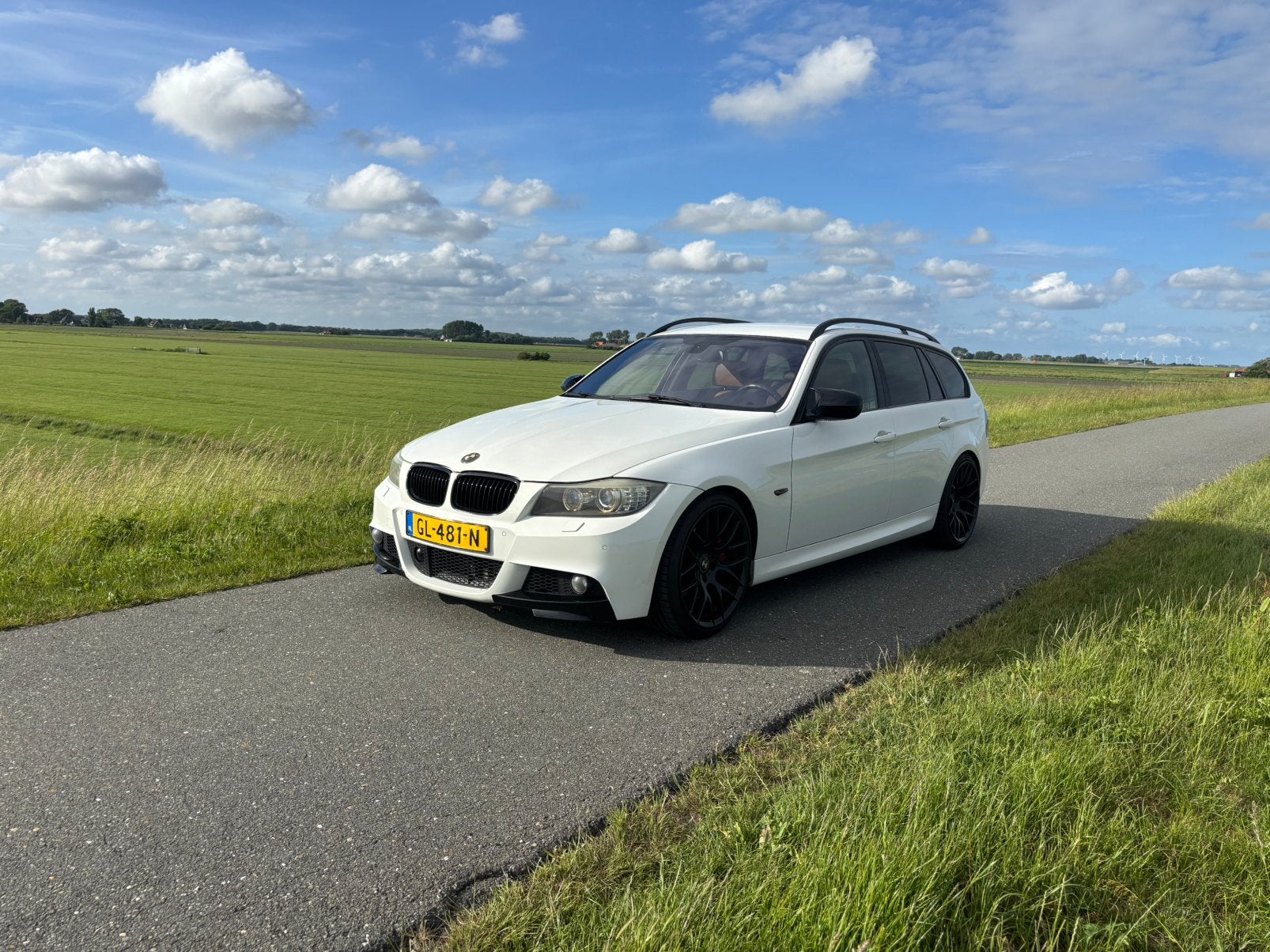 BMW 3-Serie 3.0 I 335 Xdrive Touring AUT 2009 Wit, Automaat, 1800 kg, Wit, 10 km/l