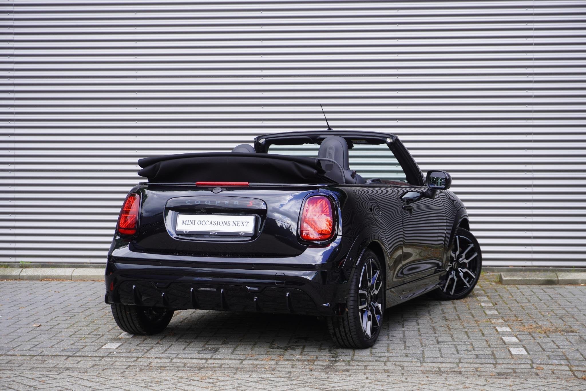 MINI Cabrio Cooper S John Cooper Works Uitvoering | Pakket X, Auto's, Mini, 1998 cc, Gebruikt, 4 stoelen, Zwart
