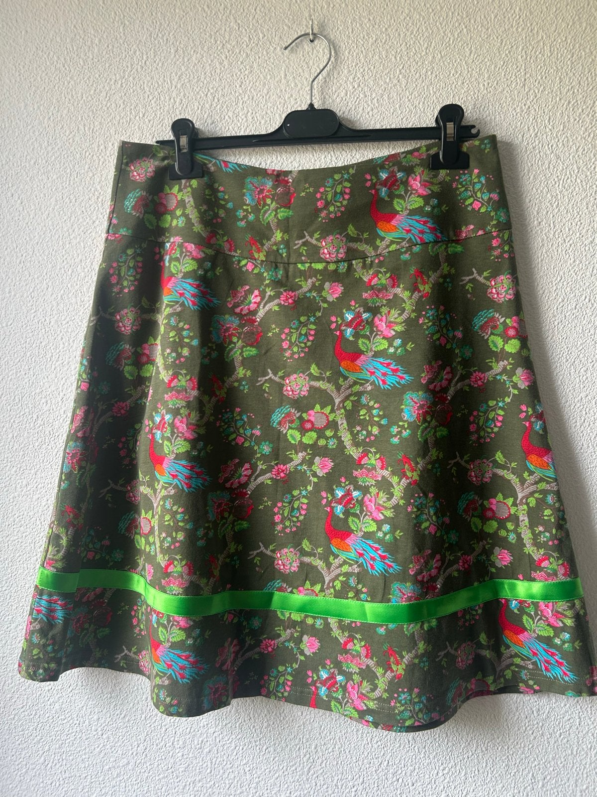 Groene rok met pauwenprint van Lien & Giel, Ophalen of Verzenden, Maat 42/44 (L), Groen, Knielengte