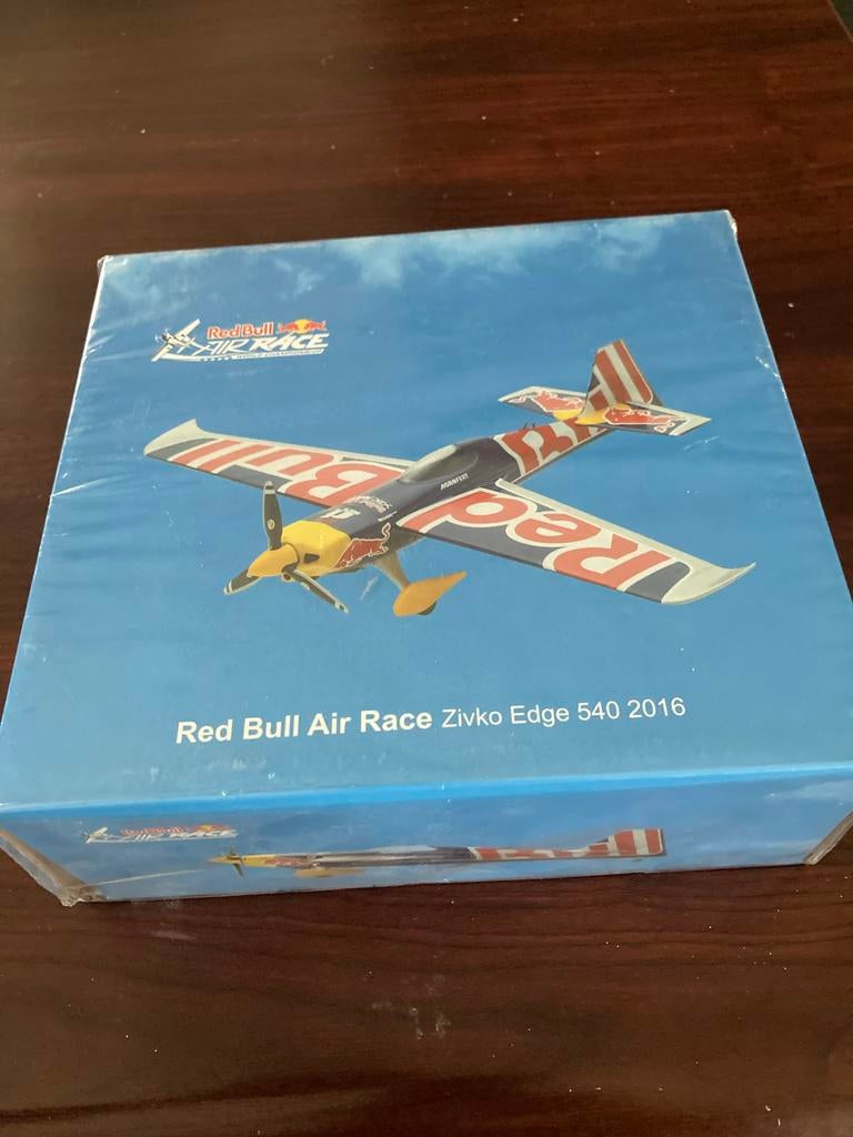 Red Bull Air Race Zivko Edge 540 2016 model, Overige merken, Nieuw, Ophalen of Verzenden, Groter dan 1:72