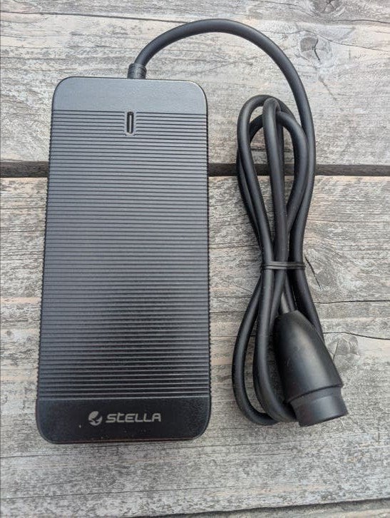 Stella oplader 42.0V Li-ion accu lader, Ophalen of Verzenden, Nieuw