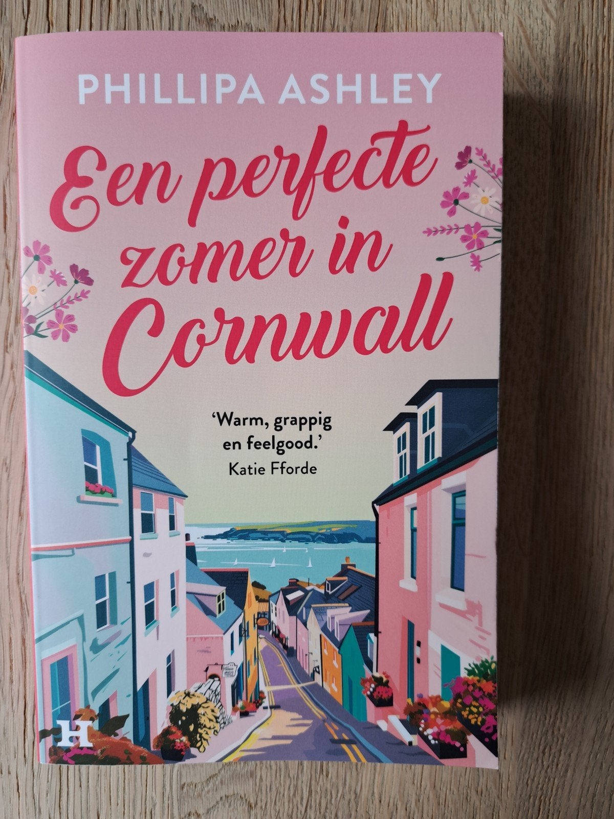 Een perfecte zomer in Cornwall - Phillipa Ashley, Boeken, Ophalen of Verzenden, Zo goed als nieuw, Phillipa Ashley, Europa overig