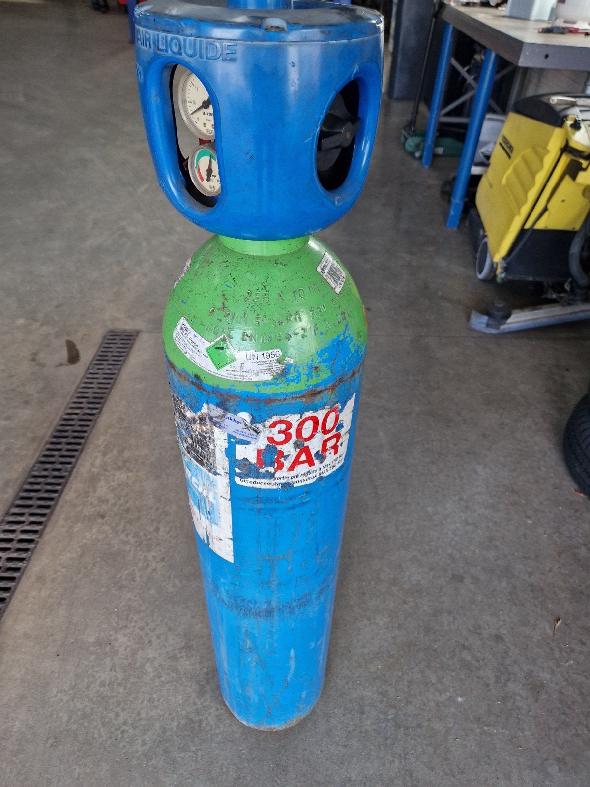 Air Liquide gasfles 300 bar, Doe-het-zelf en Verbouw, Gereedschap | Overige machines, Ophalen, Gebruikt