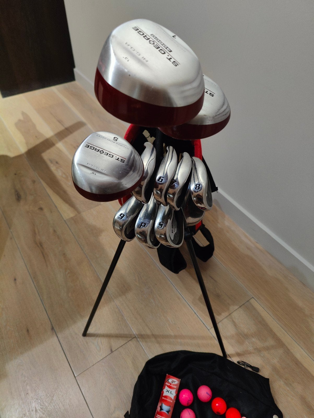 Foto 3 van Complete MODERNE golfset dames, als NIEUW in golftas