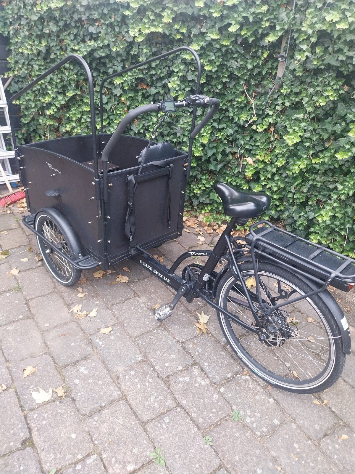 mooie elektrische  troy bakfiets, Ophalen, Zo goed als nieuw, 4 kinderen of meer, Huif