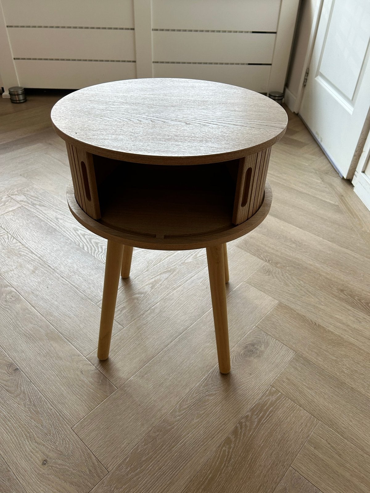 Nachtkastje / Bijzettafeltje - Zo goed als nieuw, Ophalen, Zo goed als nieuw, Rond, Hout