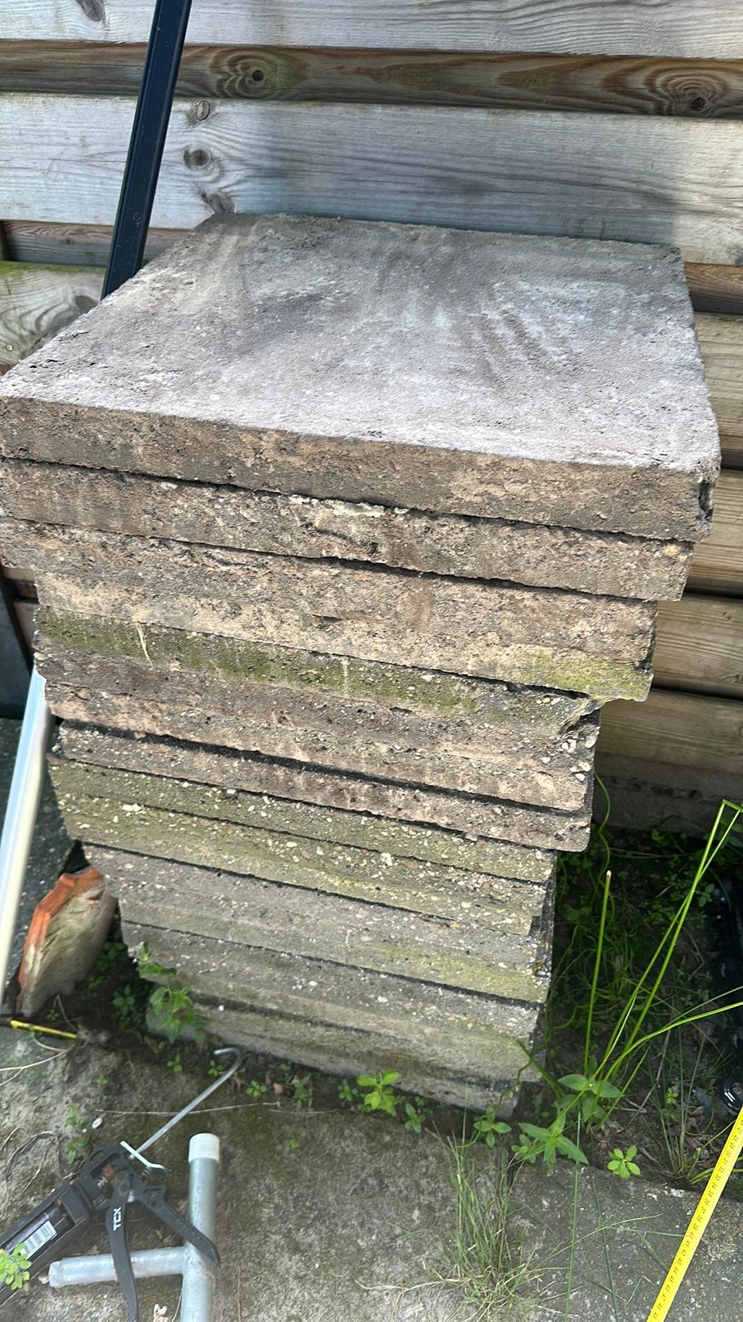 Gratis af te halen: Betontegels 50x50x4,5 cm, Tuin en Terras, Tegels en Klinkers, Ophalen, Gebruikt, 10 m² of meer, Beton