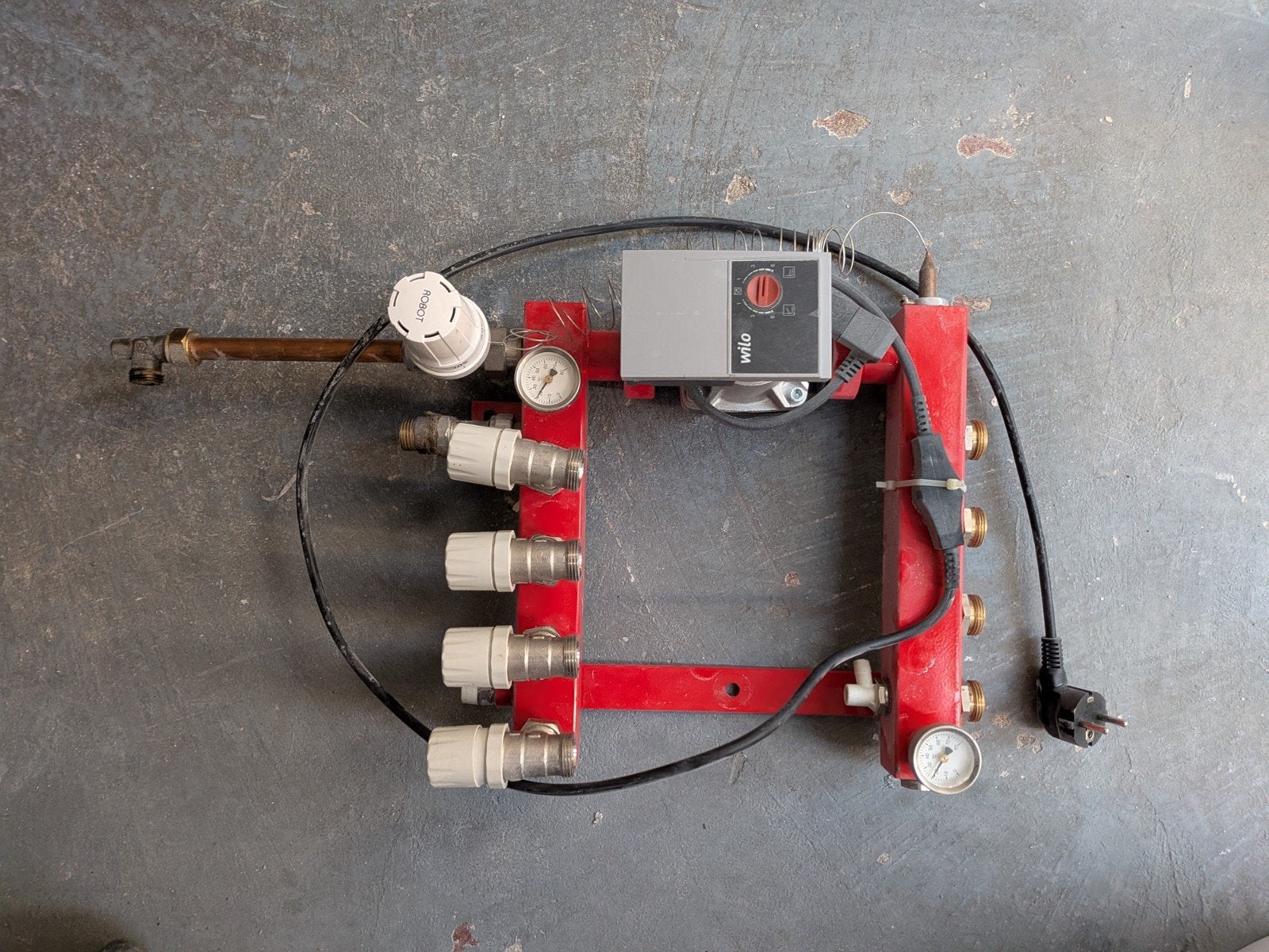 Verdeler vloerverwarming met pomp, Ophalen, Gebruikt, Minder dan 30 cm, Overige typen
