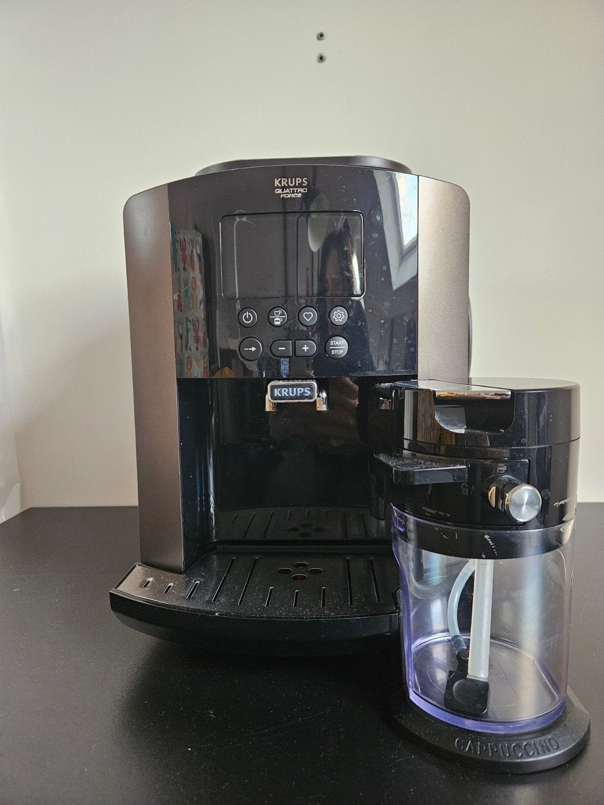 Espressomachine Krups Quattro Force - goede staat!, Ophalen, Afneembaar waterreservoir, Gebruikt, Espresso apparaat