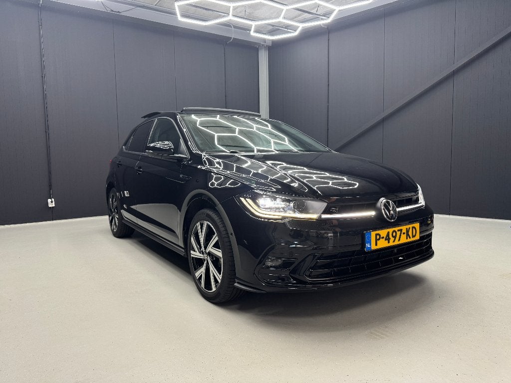 Volkswagen Polo 1.0 TSI R-Line Business — Pano  — IQ Light, Voorwielaandrijving, Stof, Zwart, Bedrijf