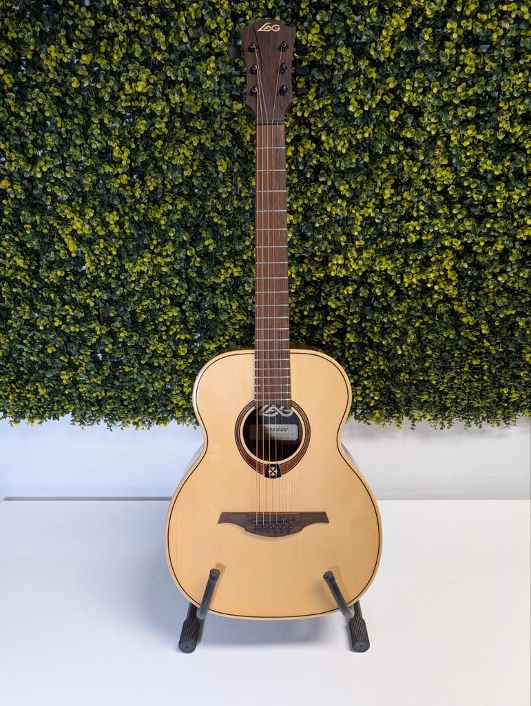 Total New!! Tramontane Travel SP Akoestische Gitaar, Muziek en Instrumenten, Tramontane, Ophalen of Verzenden, Western- of Steelstringgitaar