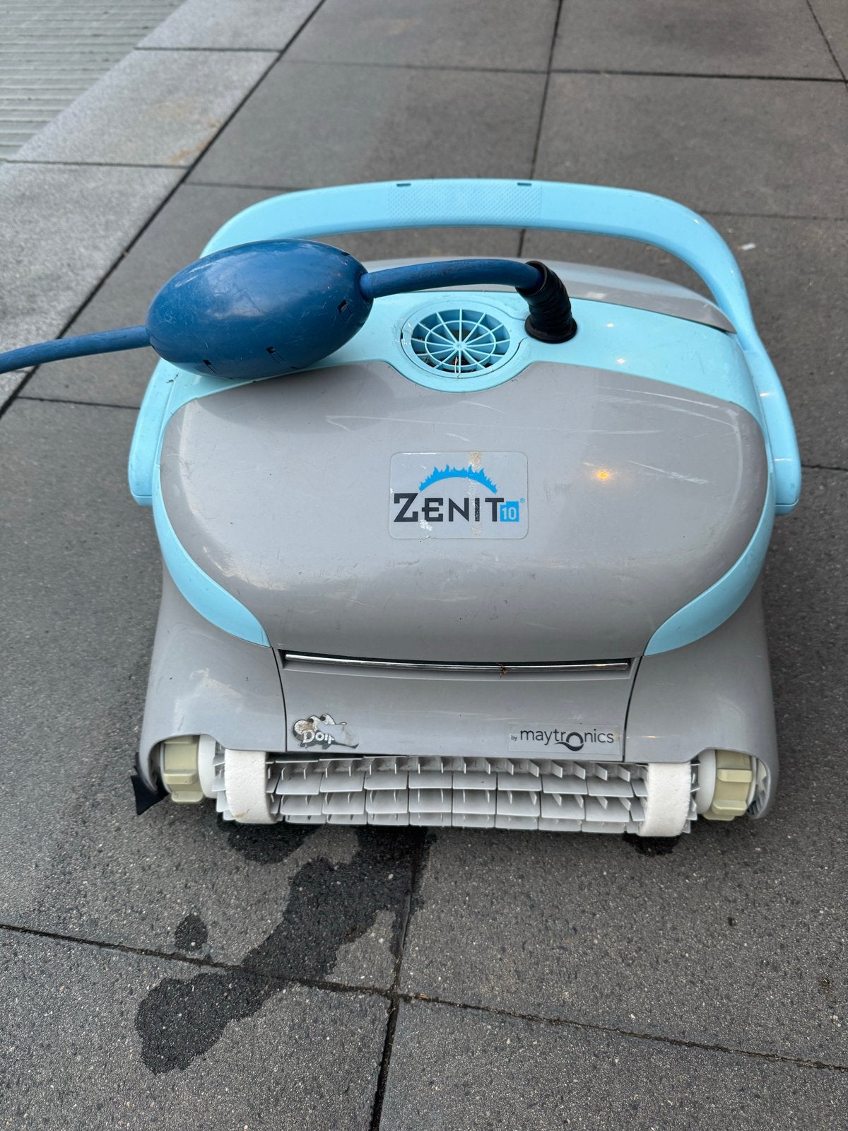 Dolphin Zenit 10 Zwembadrobot, Ophalen, Zo goed als nieuw, Reinigingsmiddel