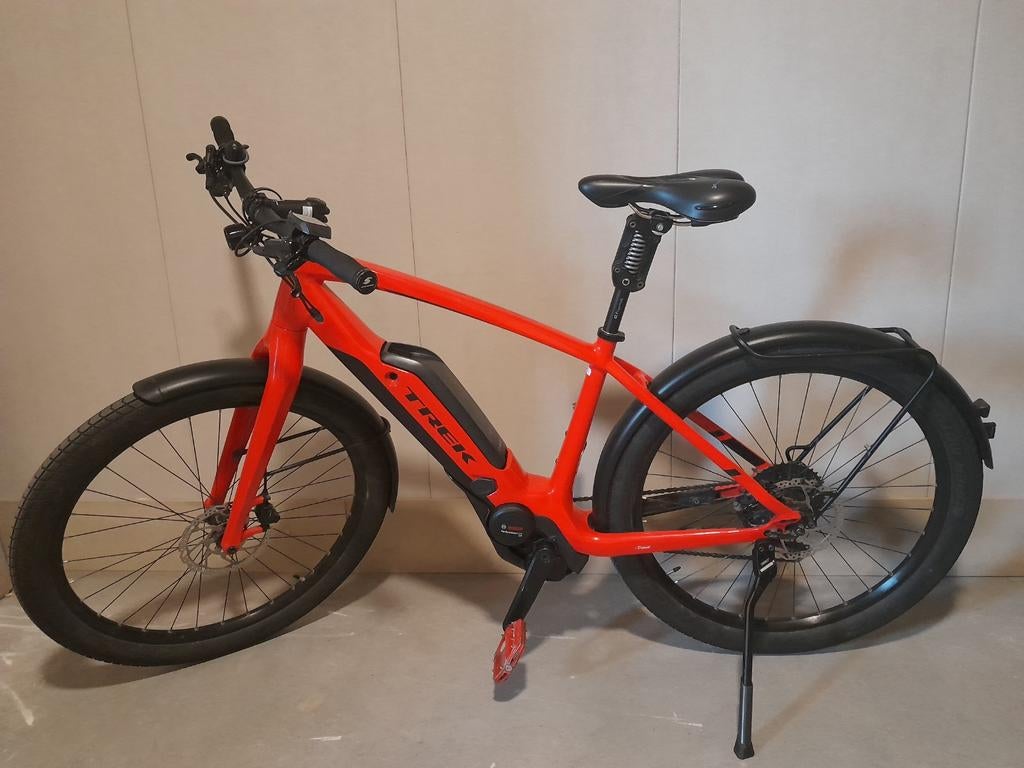 Trek Super Commuter +8 E-bike - gereviseerde middenmotor, Fietsen en Brommers, Elektrische fietsen, Zo goed als nieuw, Overige merken