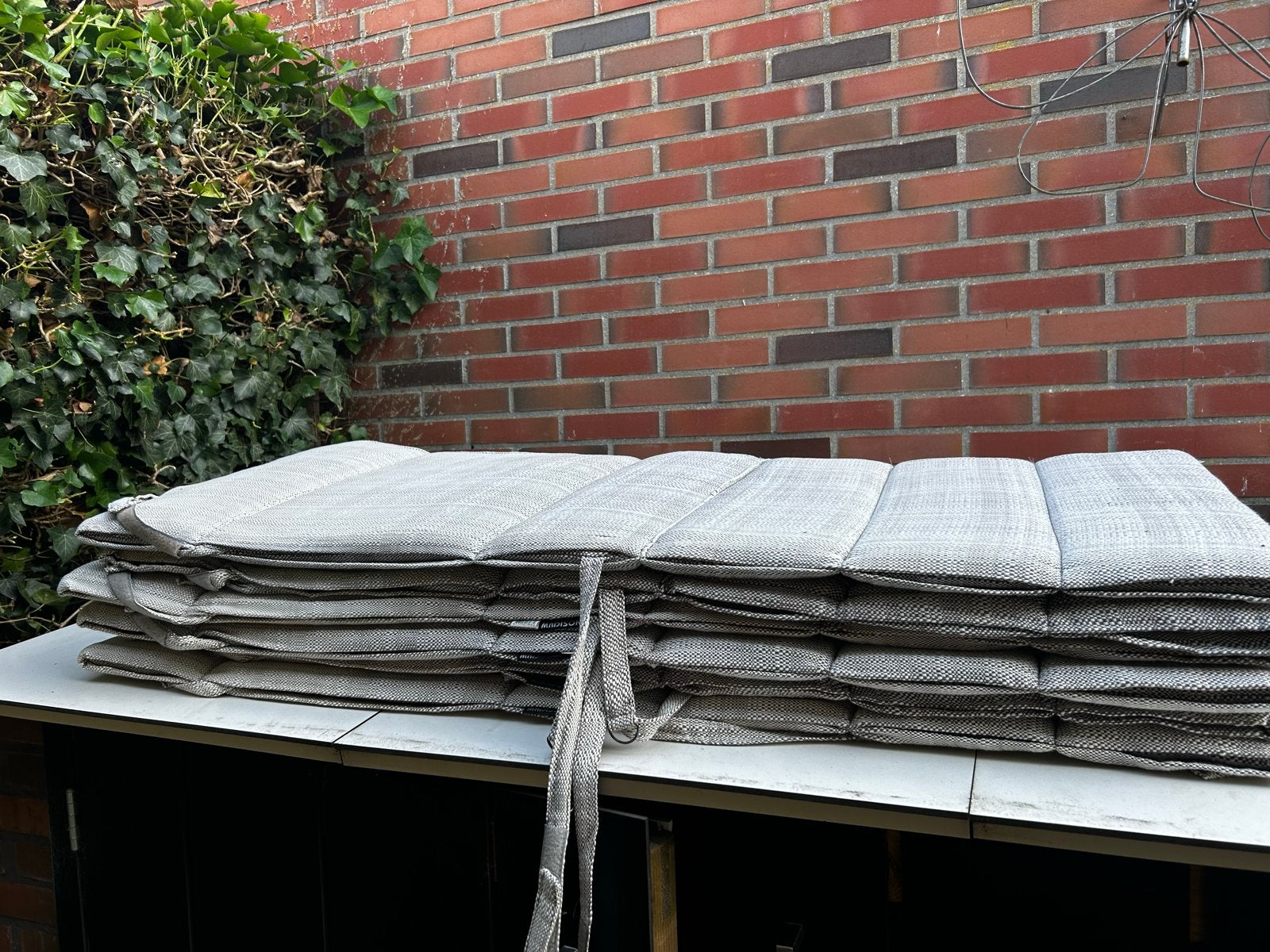 6 grijze Madisons tuinstoelkussens, Tuin en Terras, Tuinmeubel-accessoires, Gebruikt, Ophalen