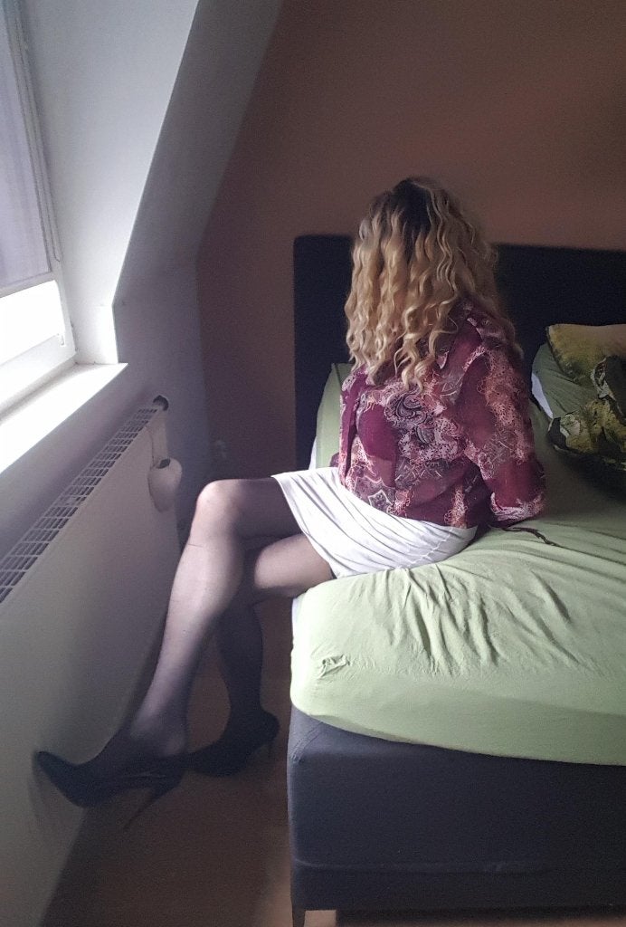 Begeleiding gezocht, Contacten en Berichten