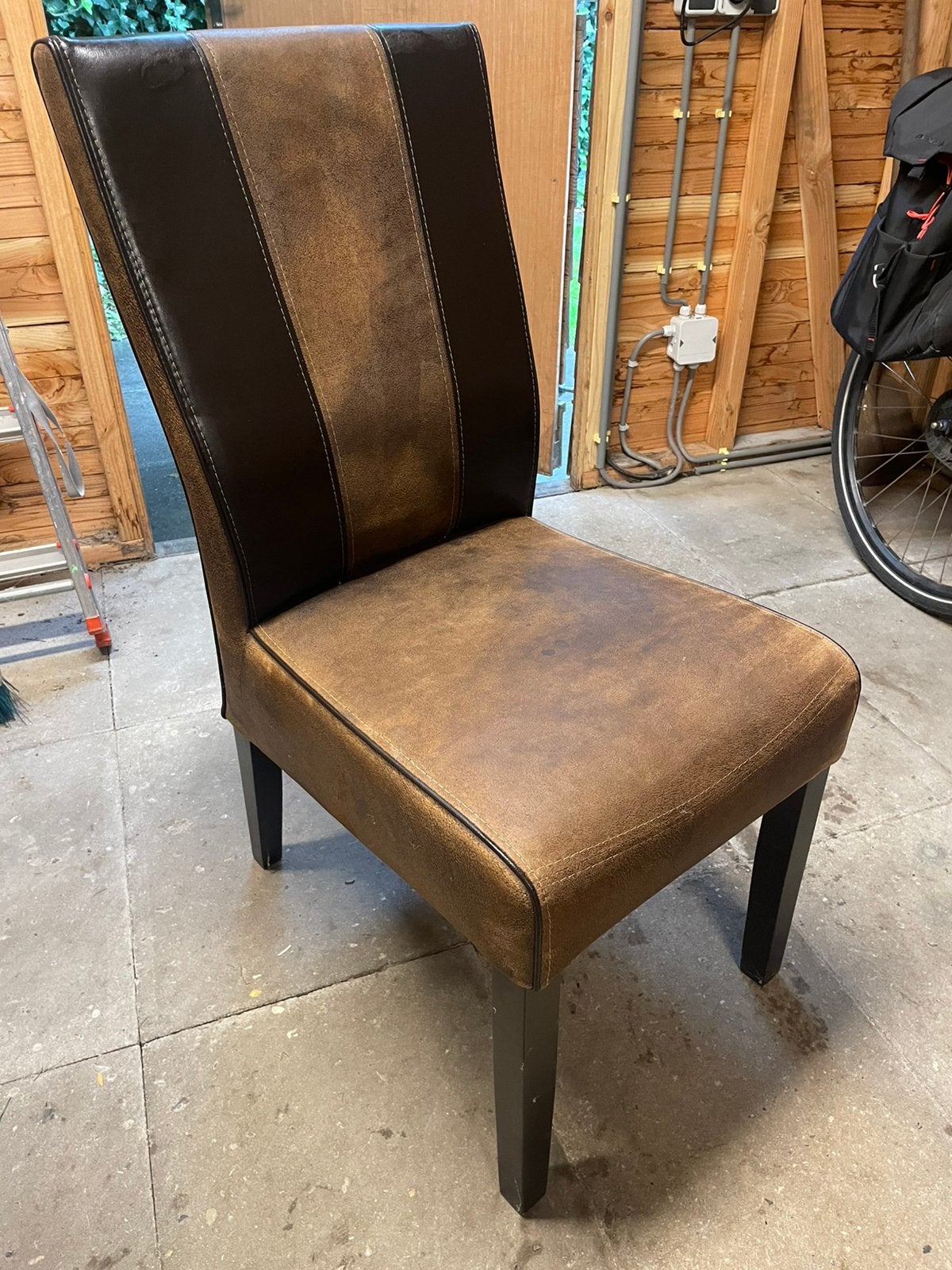 5 dezelfde stoelen, Huis en Inrichting, Ophalen, Gebruikt, Bruin, Hout