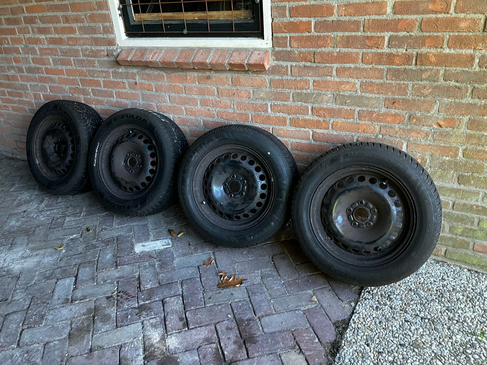 Winterbanden met velg 225 55 16 volvo s60 ford mondeo mk4/5, Ophalen, 16 inch, Banden en Velgen, 205 mm
