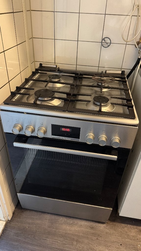 gas fornuis bosch, Ophalen, Gebruikt, Hete lucht, 4 kookzones