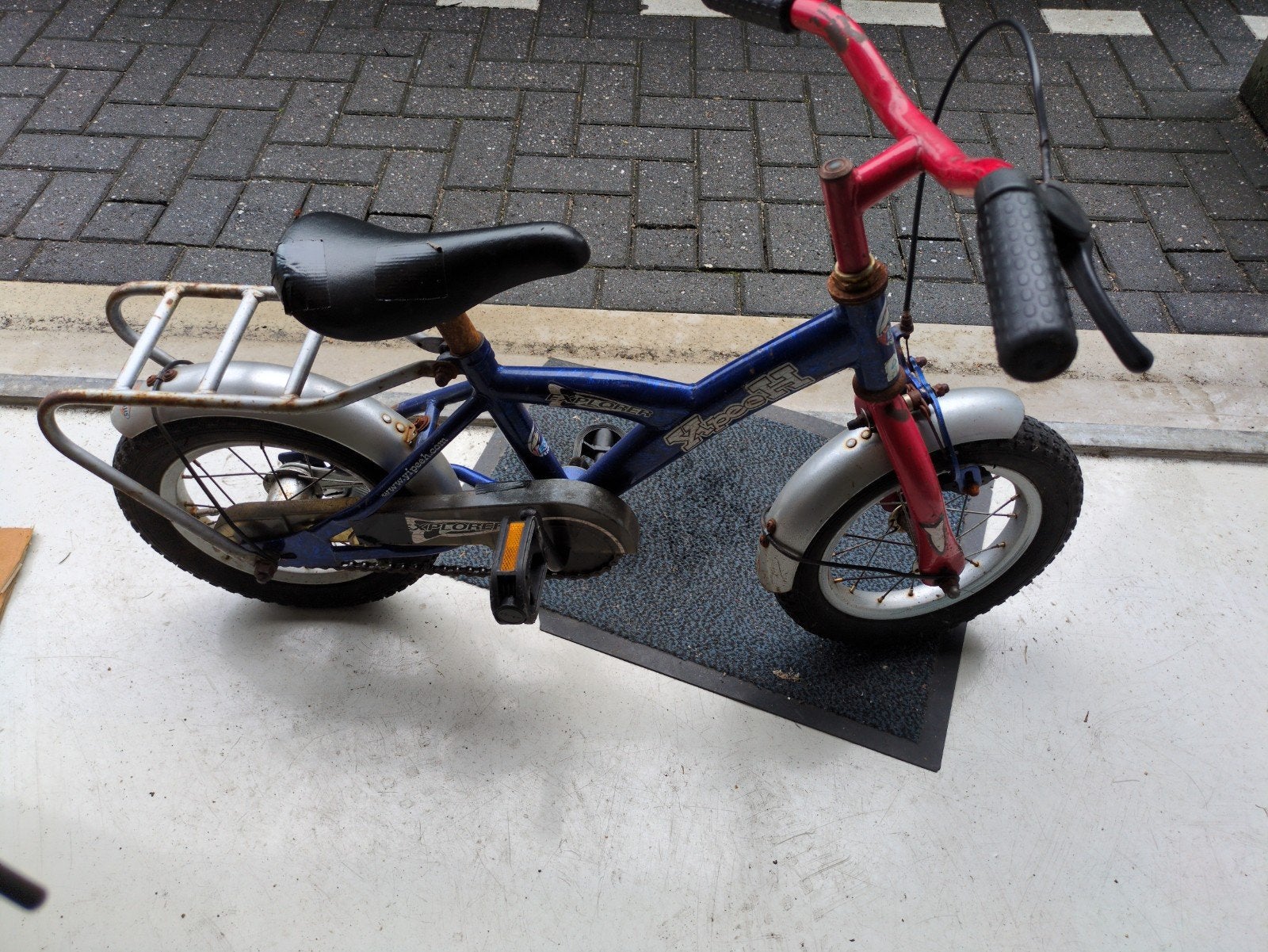 Kinderfiets 12 inch - Gebruikt, met bagagedrager, Terugtraprem, Gebruikt, Onbekend, Ophalen of Verzenden