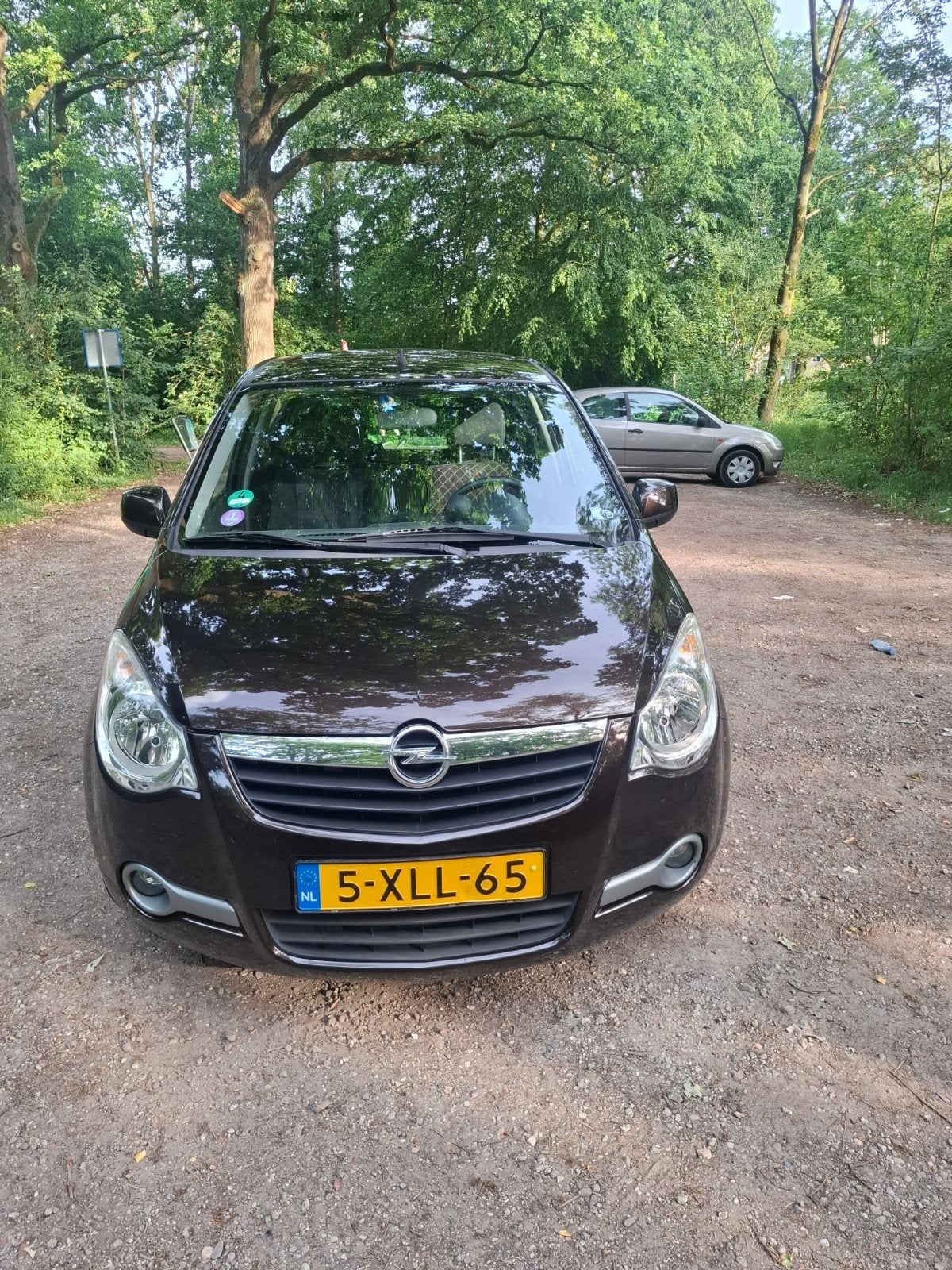 Opel Agila 1.2 16V AUT 2014 Bruin, Auto's, Opel, 40 €/maand, 4 cilinders, Bruin, Origineel Nederlands