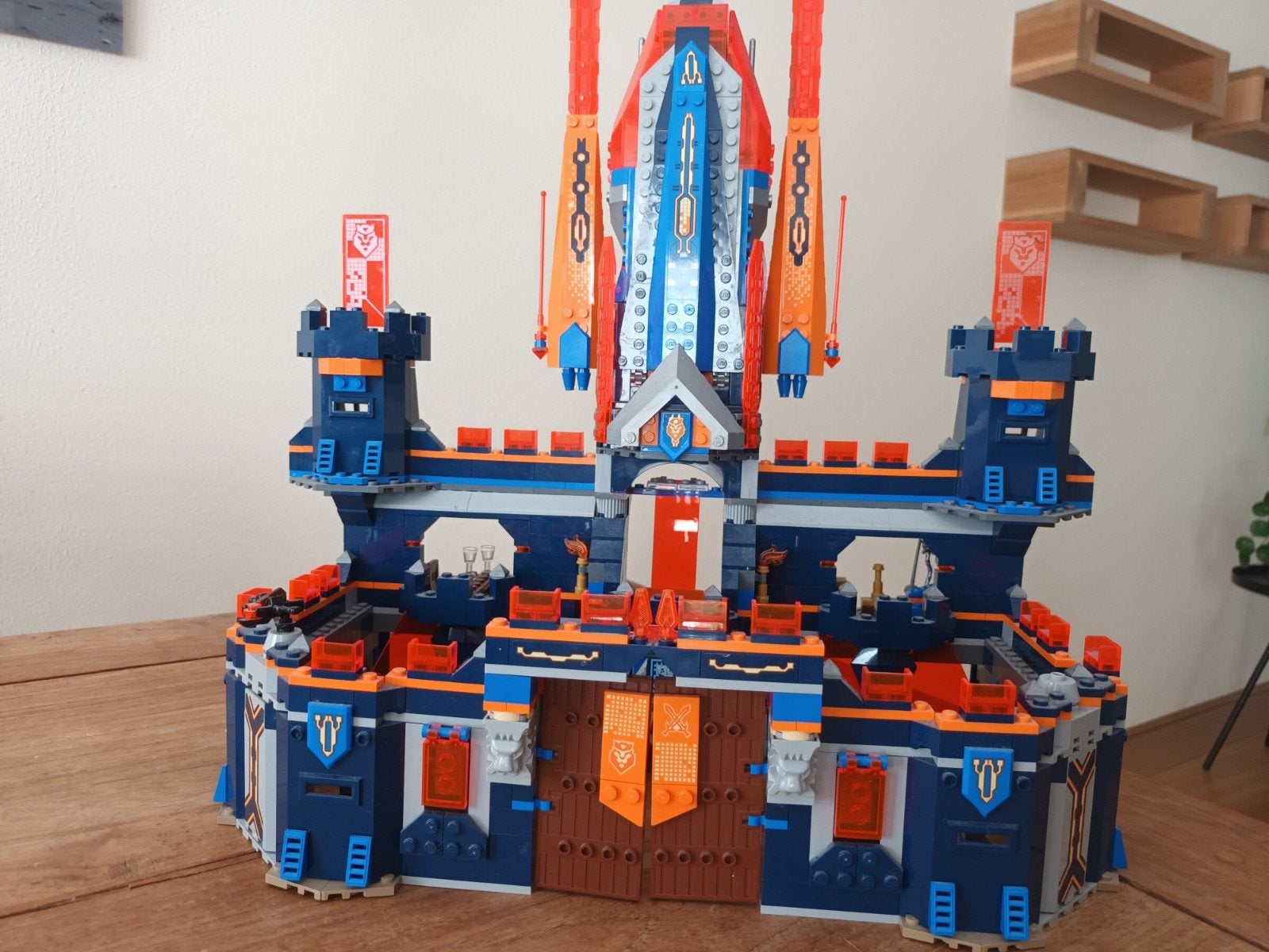 LEGO Nexo Knights Kasteel (70357), Ophalen, Gebruikt