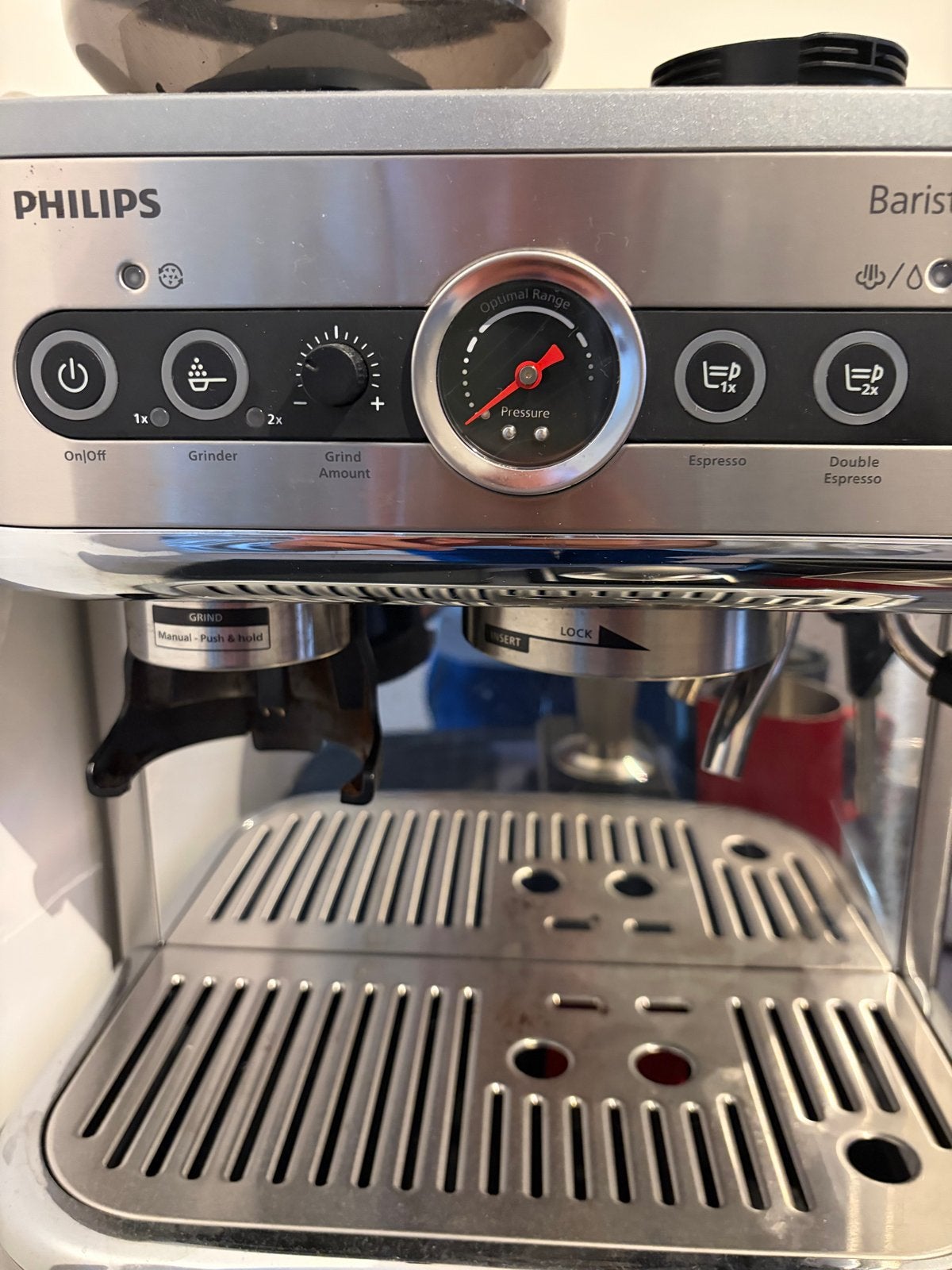 Foto 2 van Philips Barista Brew Espressomachine met accessoires