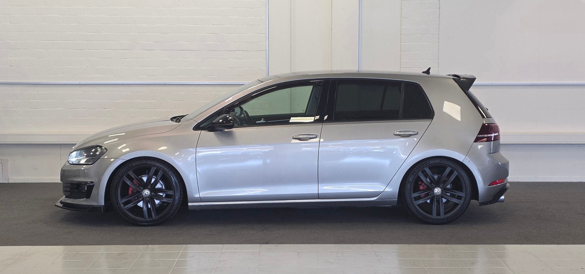 Volkswagen Golf 1.4 TSI ACT Business Edition Pano Sportuitla, Gebruikt, 4 cilinders, 150 pk, Leder en Stof