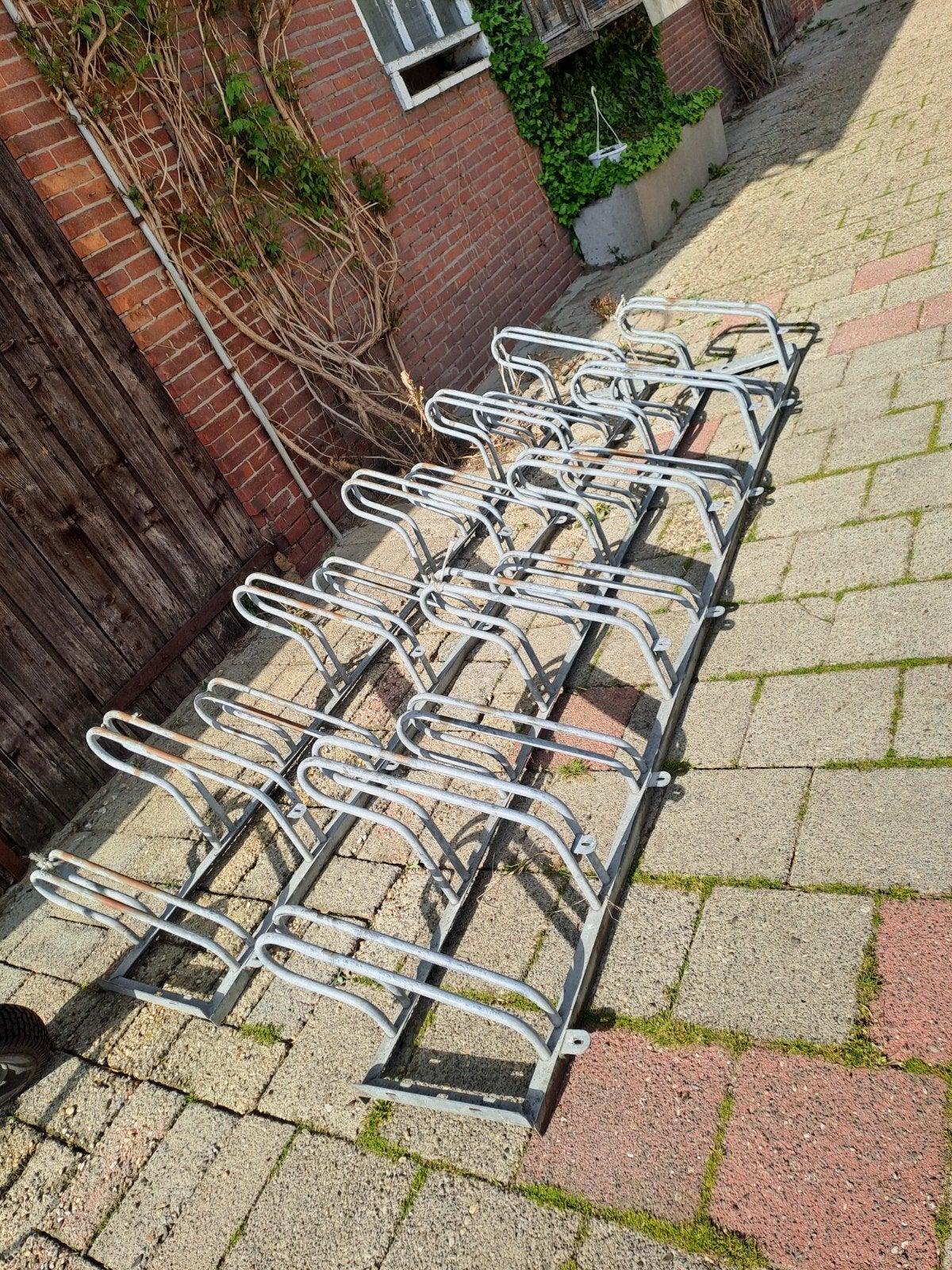 2 fietsen rekken, Ophalen, Zo goed als nieuw