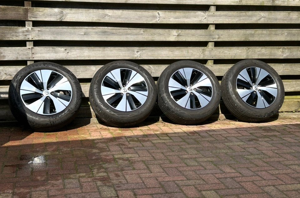 Xc40 velgen 18 inch banden 235/55/18 continental, Ophalen, 18 inch, 235 mm, Band(en)