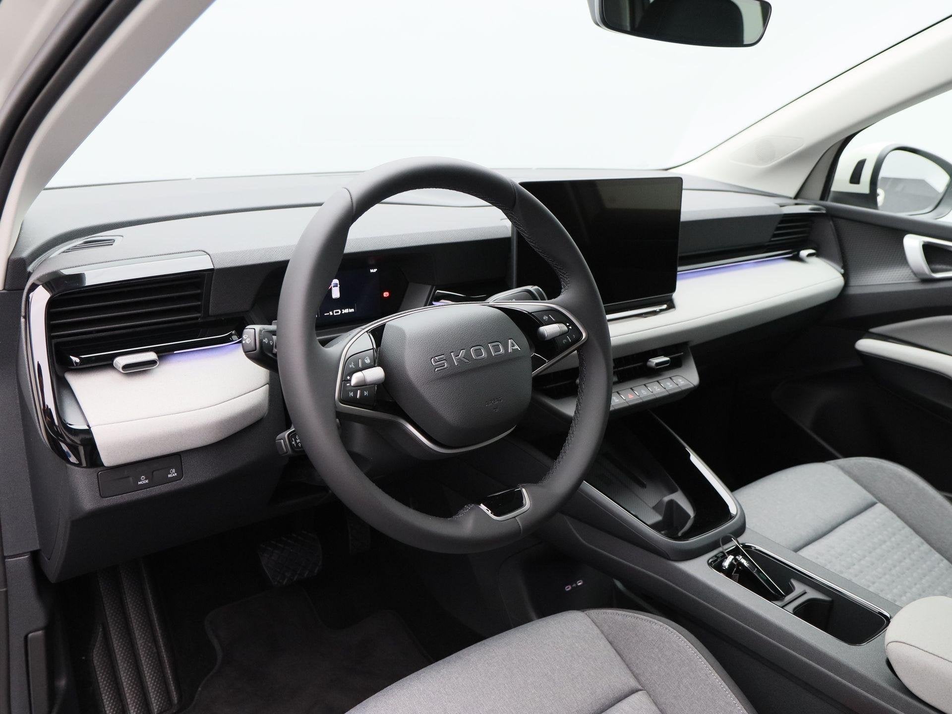 Skoda Epiq Business Launch Edition 55 | 211PK | Stoelverwarm, Auto's, Verwarmde buitenspiegels, Overige modellen, 56 kWh, Nieuw