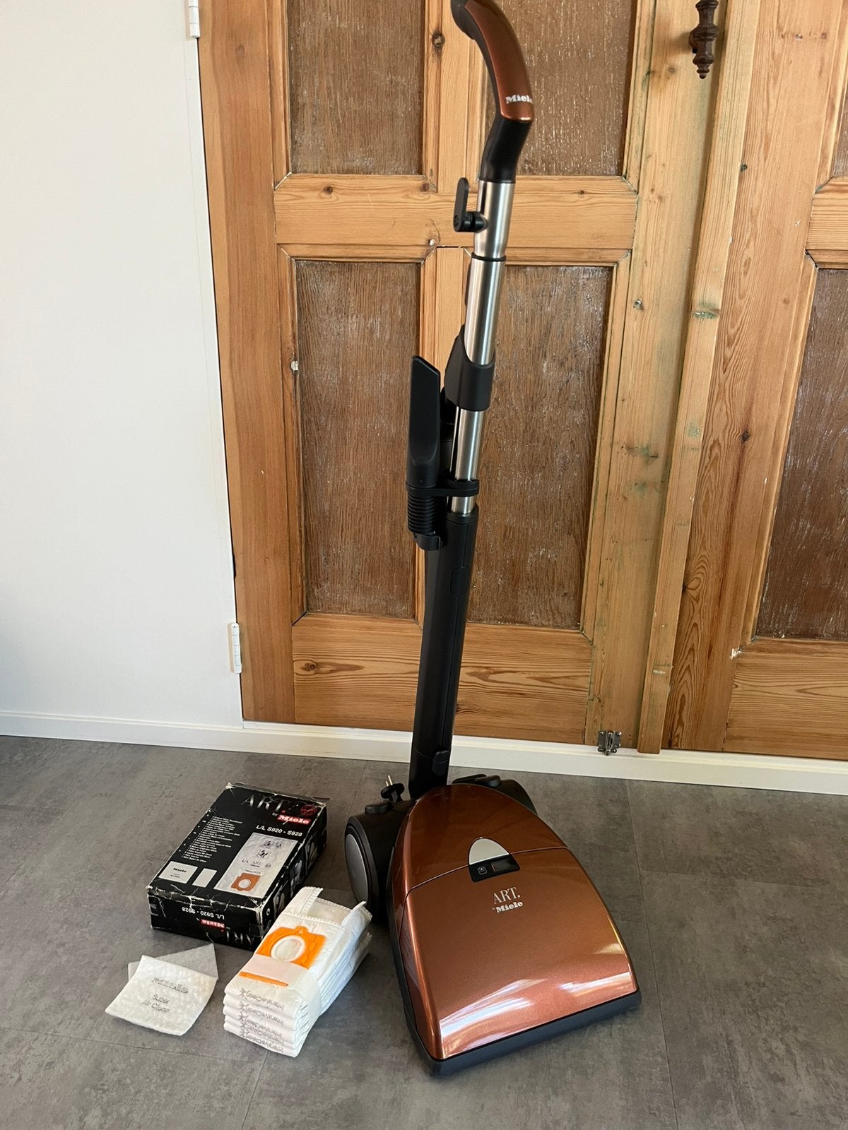 Miele Art met extra zakken, Ophalen of Verzenden, Zo goed als nieuw