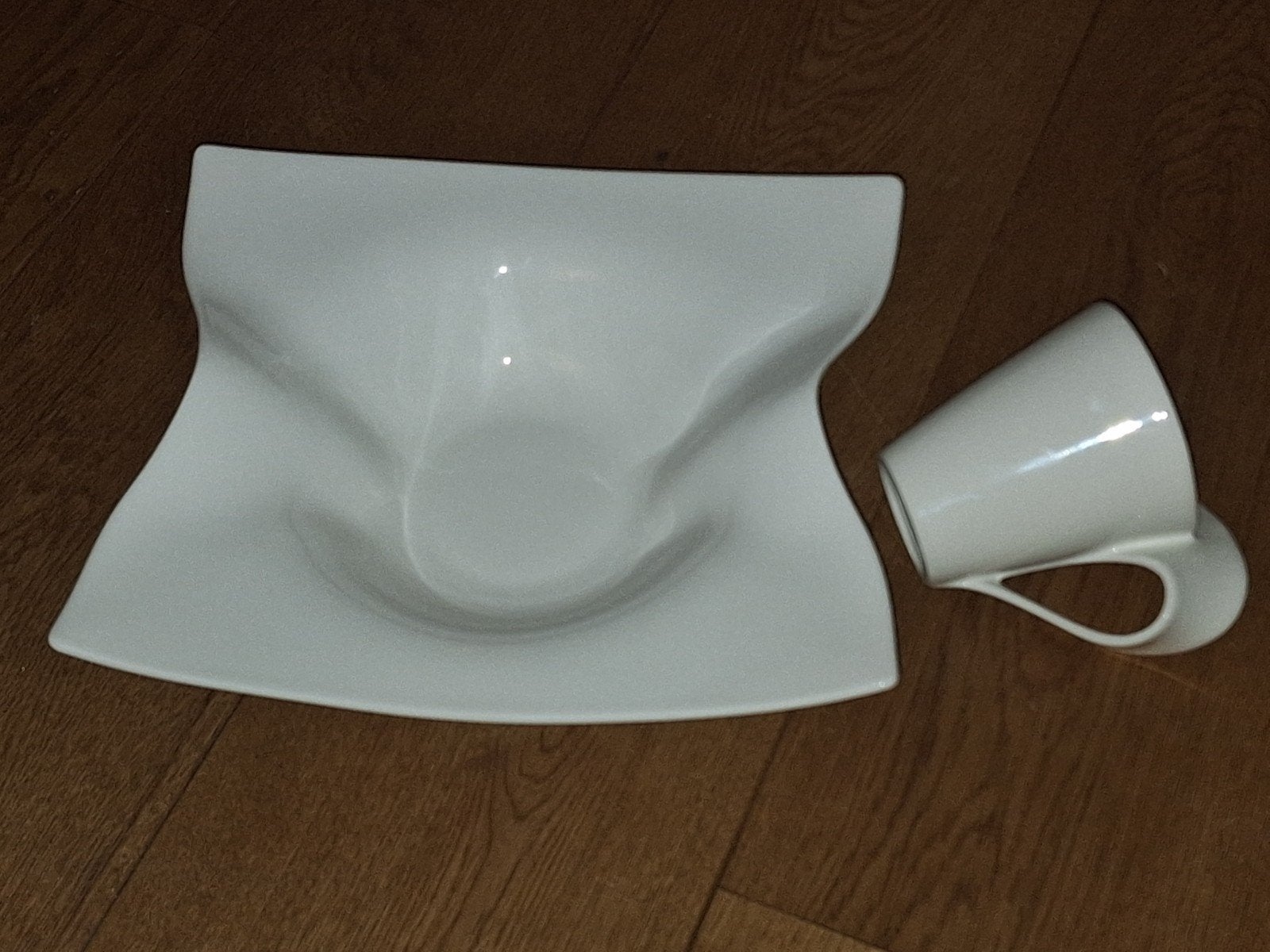 Villeroy & Boch NewWave mok en saladeschaal. bowl. Als nieuw, Villeroy & Boch, Zo goed als nieuw, Modern, Porselein