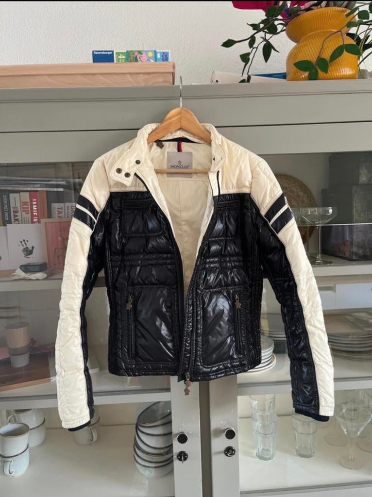 Moncler jas, maat 4, Kleding | Dames, Jassen | Winter, Gedragen, Maat 38/40 (M), Zwart, Ophalen of Verzenden