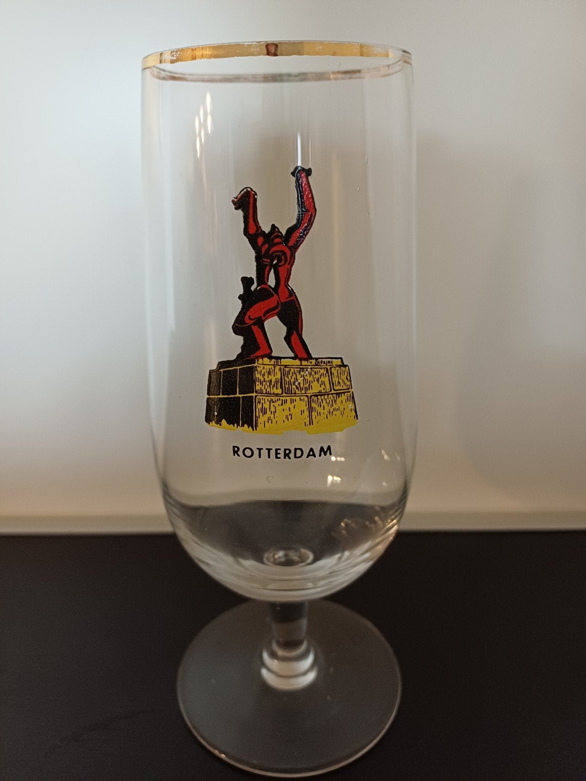 Vintage bierglas Rotterdam De Verwoeste Stad, Ophalen of Verzenden