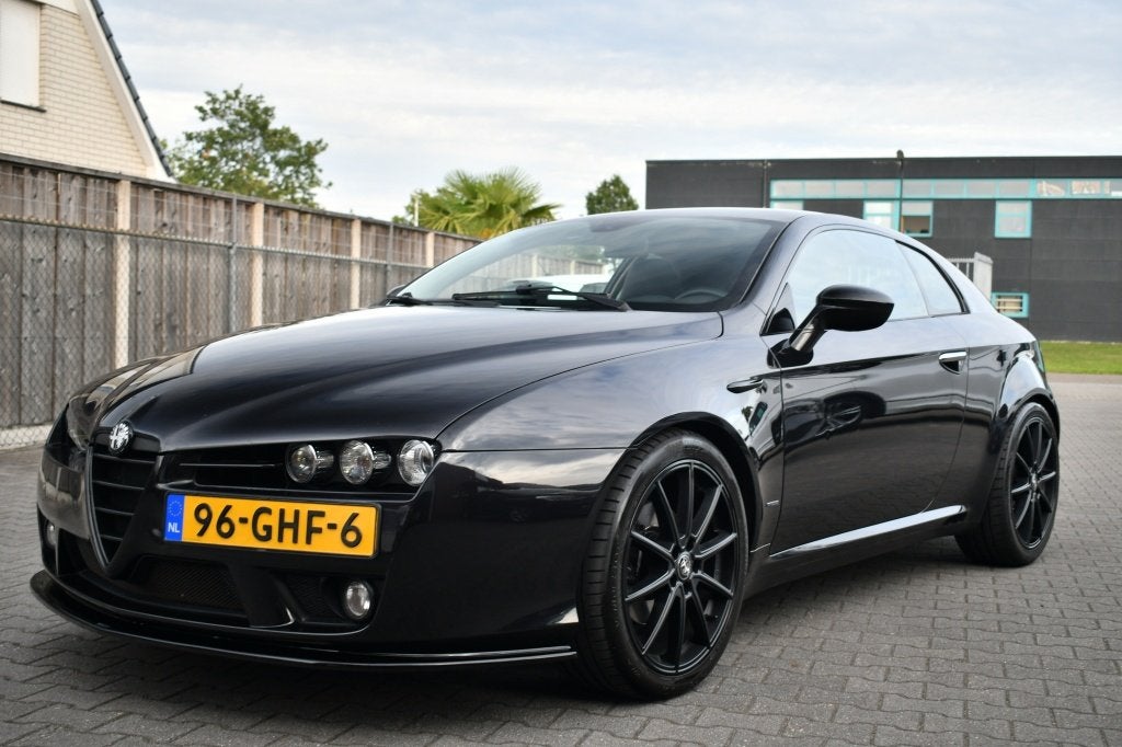 Alfa Romeo Brera 2.2 JTS SkyWindow | Nieuwe ketting | 19", Brera, Gebruikt, 4 cilinders, 1465 kg