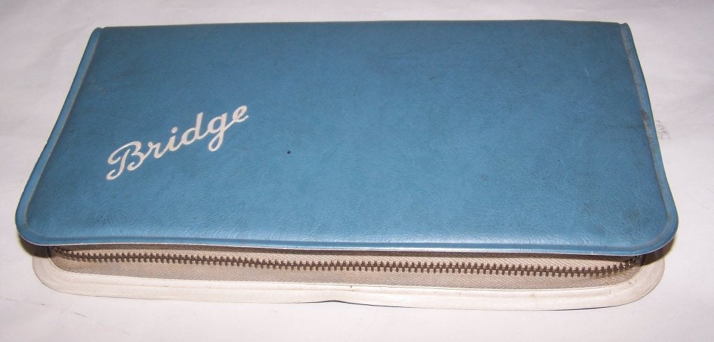 Vintage Bridge spel in etui met kaarten en potloden. Nw., Drie of vier spelers, Ophalen of Verzenden, Zo goed als nieuw, Onbekend