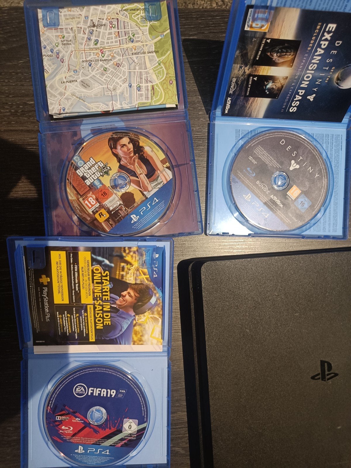 PS4 Slim met spellen en kabels (controllers defect), Spelcomputers en Games, Games | Sony PlayStation 5, Ophalen of Verzenden