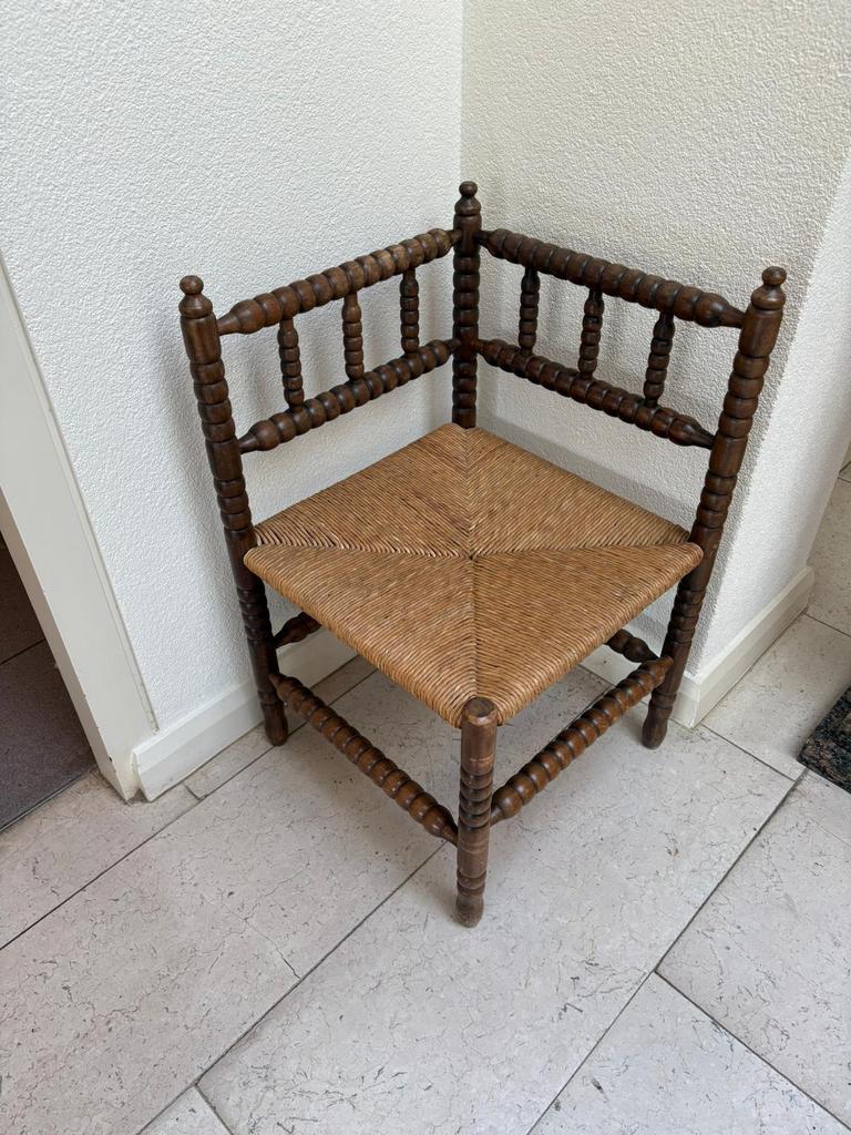 Klassieke Bobbin hoekstoel, Antiek en Kunst, Antiek | Meubels | Stoelen en Banken, Ophalen
