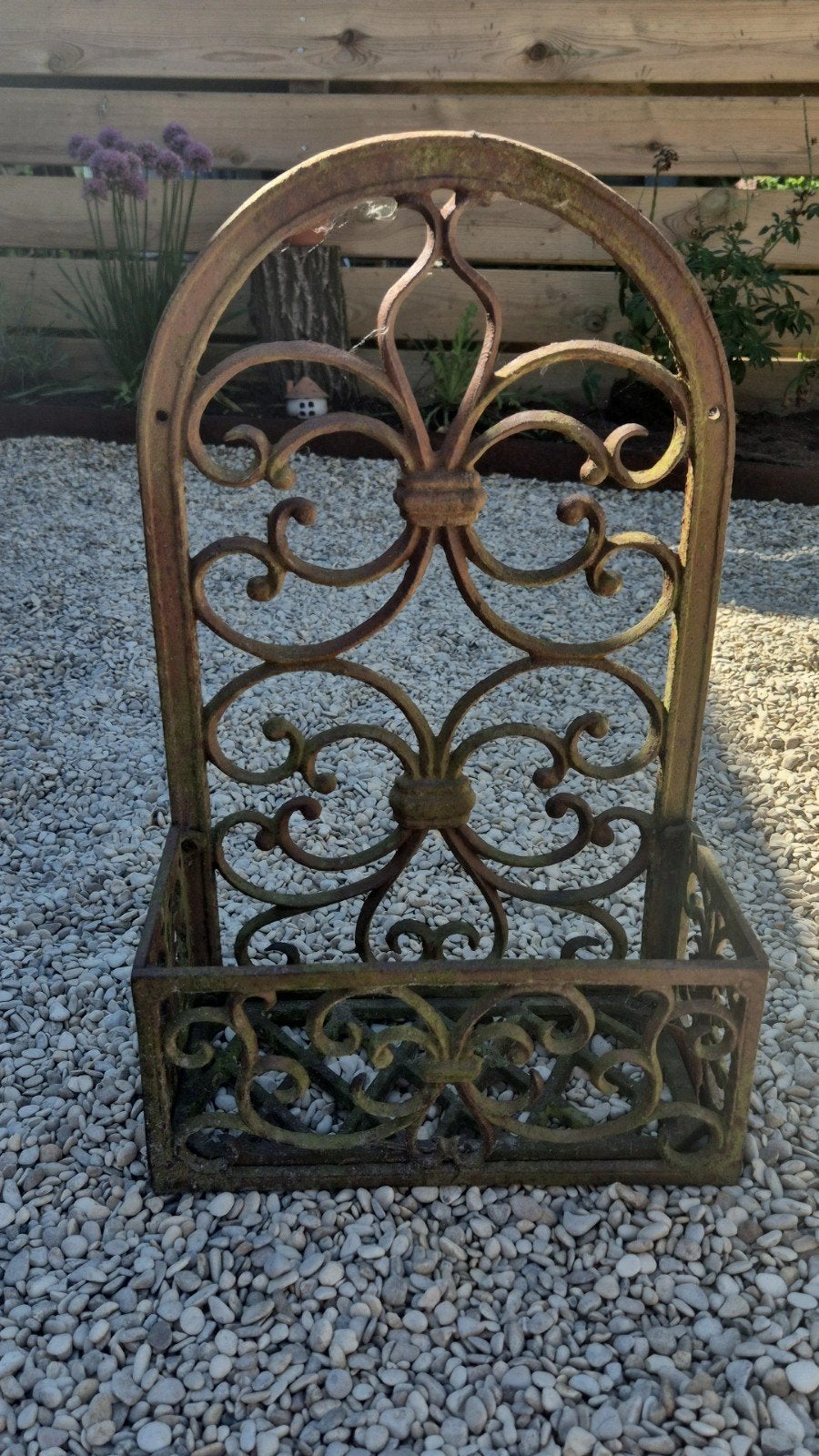 Decoratief gietijzeren plantenrek - Brocante/Vintage, Ophalen of Verzenden, Gebruikt