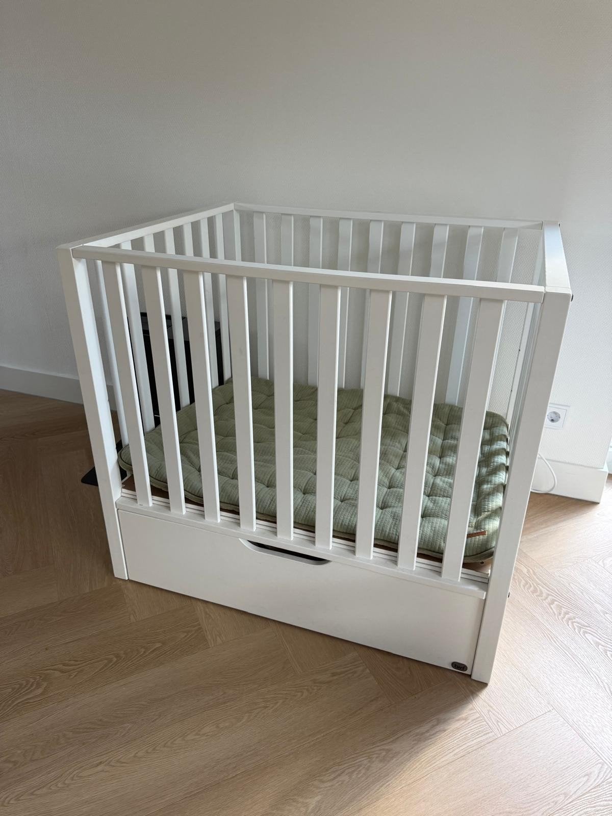 Baby box met lade, Ophalen, Zo goed als nieuw, Vierkant, In hoogte verstelbaar