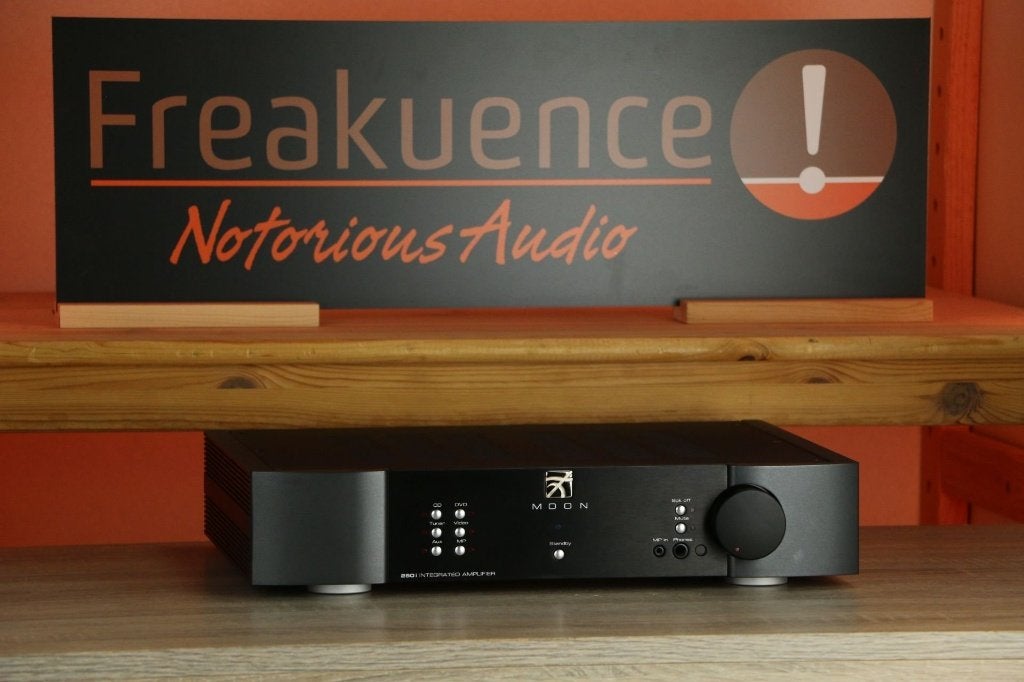 Moon 250i v1 / 250 i v 1 TRADE.INRUIL. Kom voor sessie!, Overige merken, MOON, Info@simaudio.com, Ophalen of Verzenden