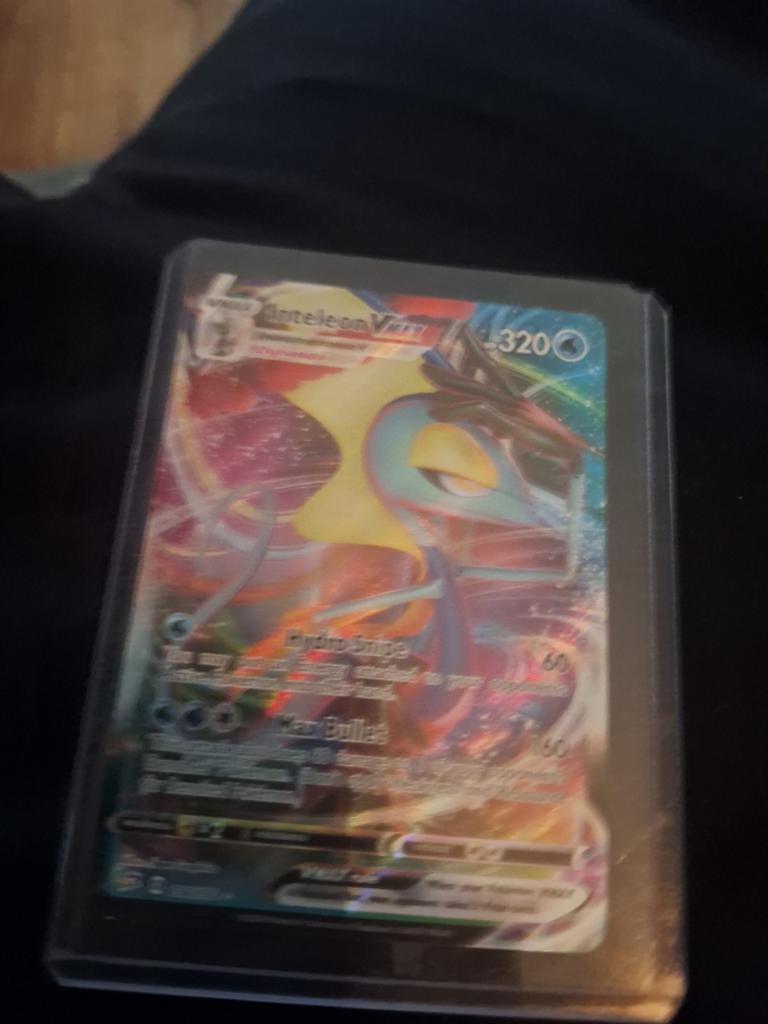 Inteleon VMAX Pokémon kaart, Ophalen of Verzenden, Zo goed als nieuw, Losse kaart