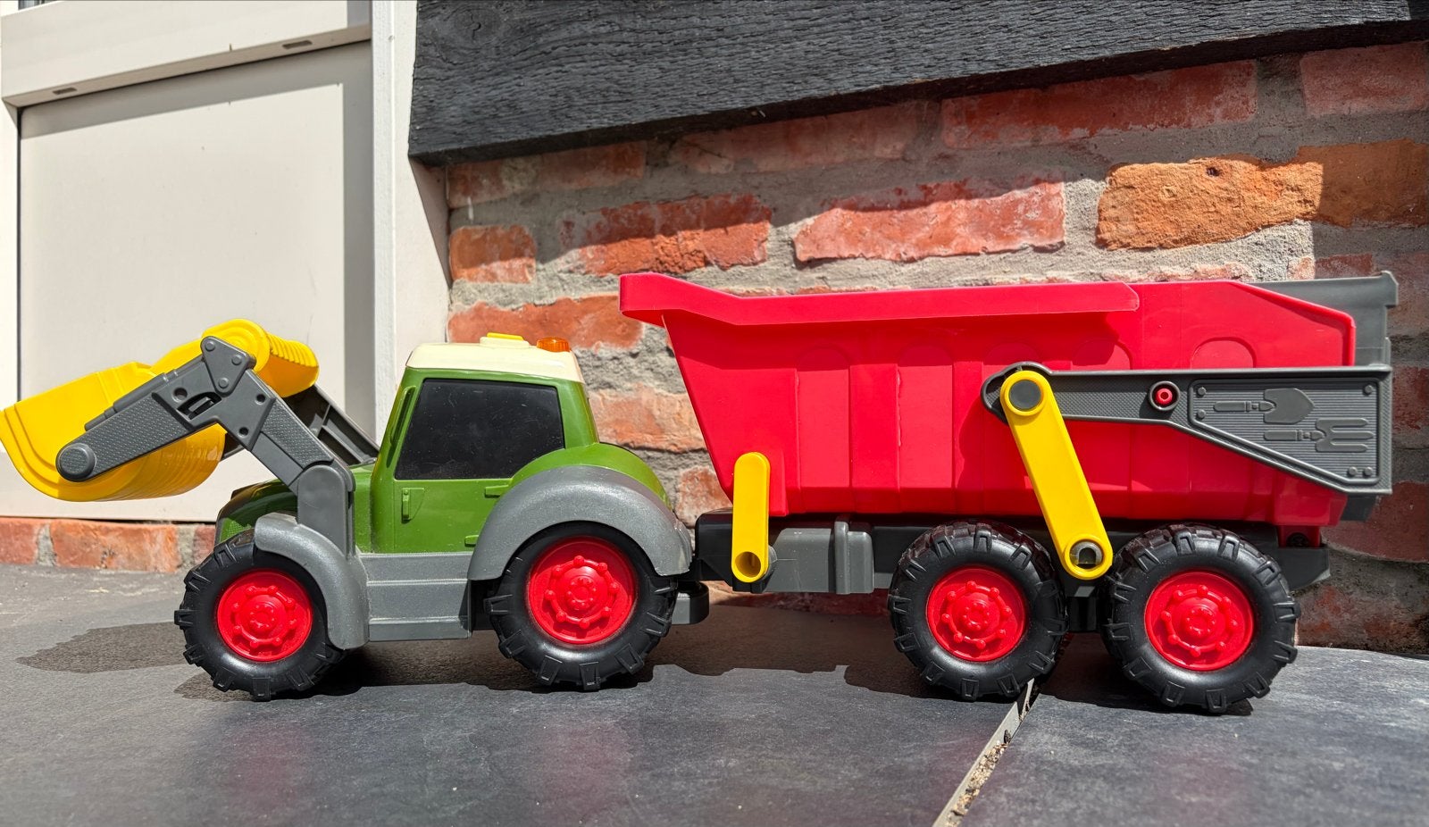 Fendt speelgoed Tractor met voorlader en aanhanger, Ophalen, Gebruikt