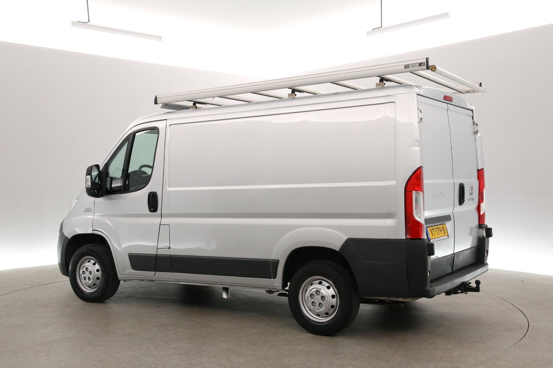 Fiat Ducato 2.3 MultiJet L1H1 | Automaat | Airco | 3 Zits |, Euro 5, Stof, Gebruikt, 2500 kg