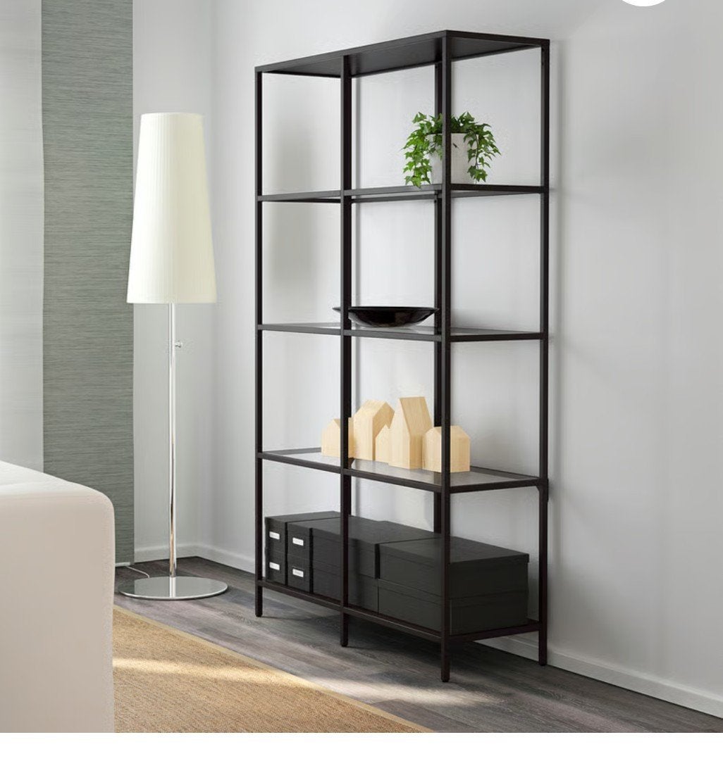 IKEA VITTSJÖ Stellingkast zwart/glas 100x175 cm, Ophalen, Zo goed als nieuw