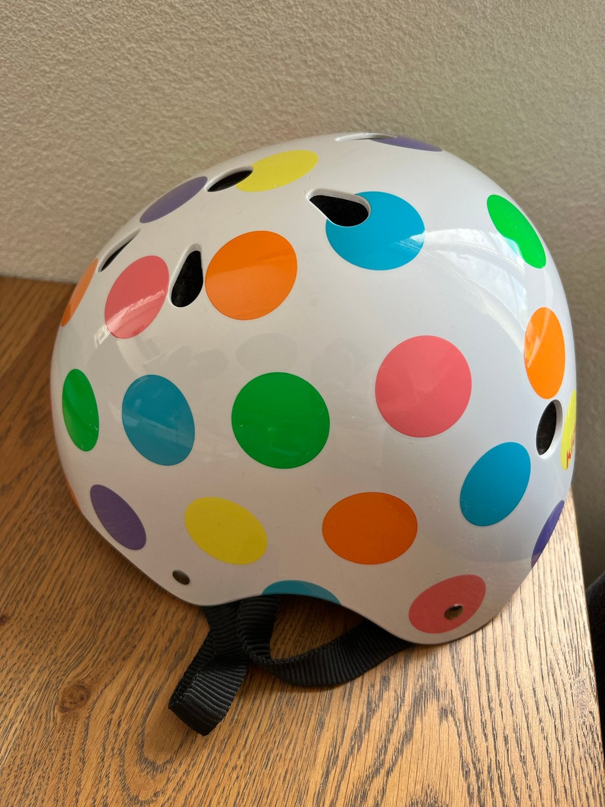 Kiddimoto Kinderhelm - Kleurrijke stippen (53-58cm), Ophalen, Gebruikt, Overige maten, Jongen of Meisje
